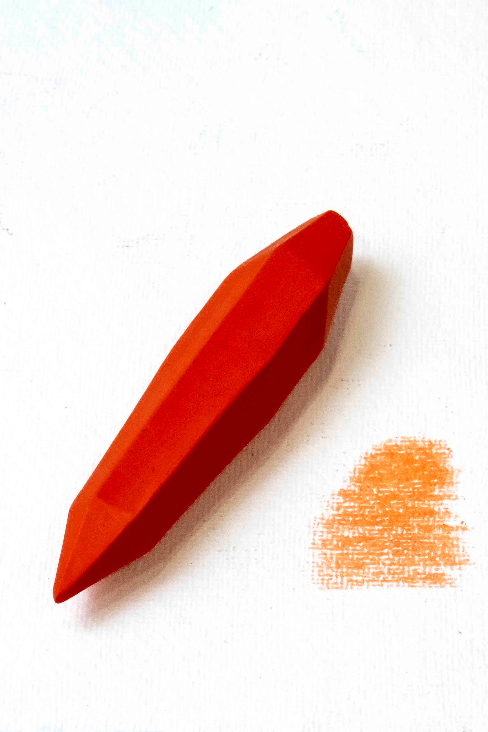 Crayon de cire - orange outang - amatxi